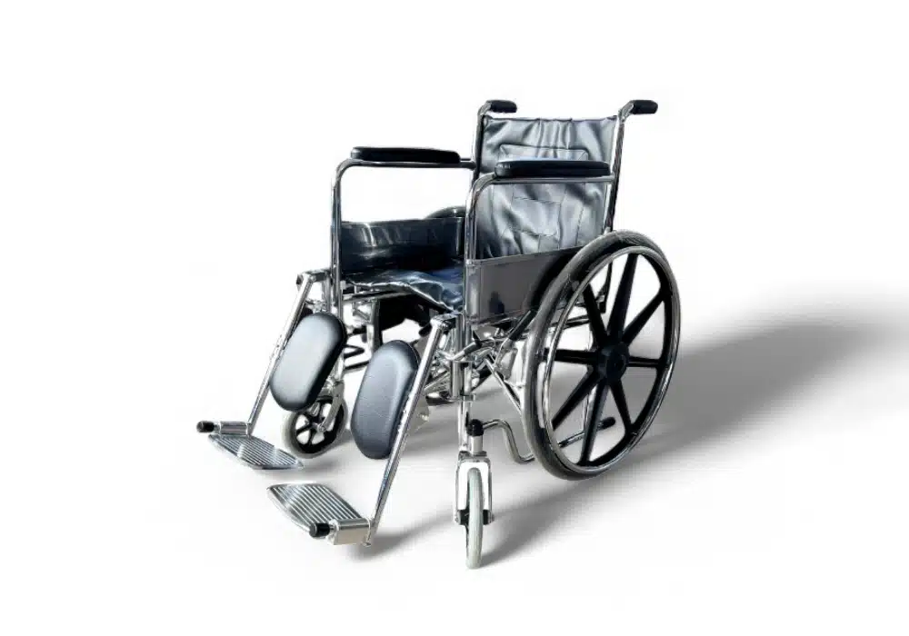 Fauteuil roulant pliable avec relève jambes Locamed